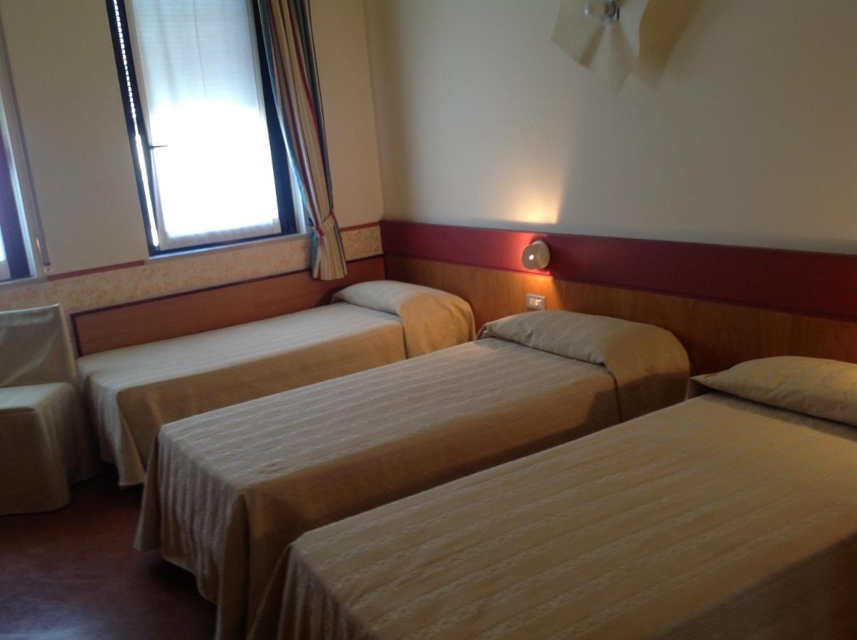 Hotel Roma Bussolengo Chambre photo